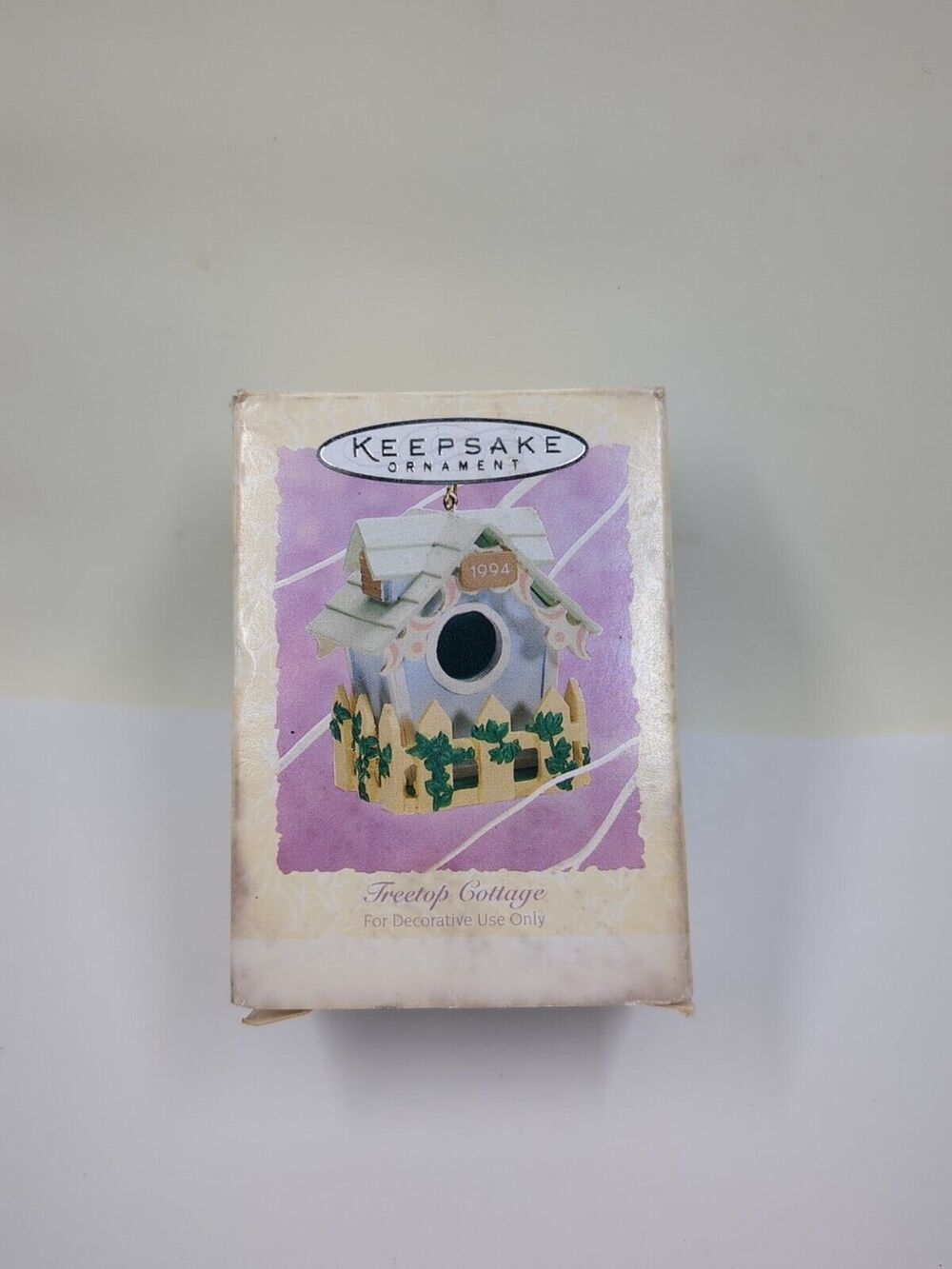 Hallmark Treetop Cottage Birdhouse Nature Easter Spring Garden 1994 Ornament